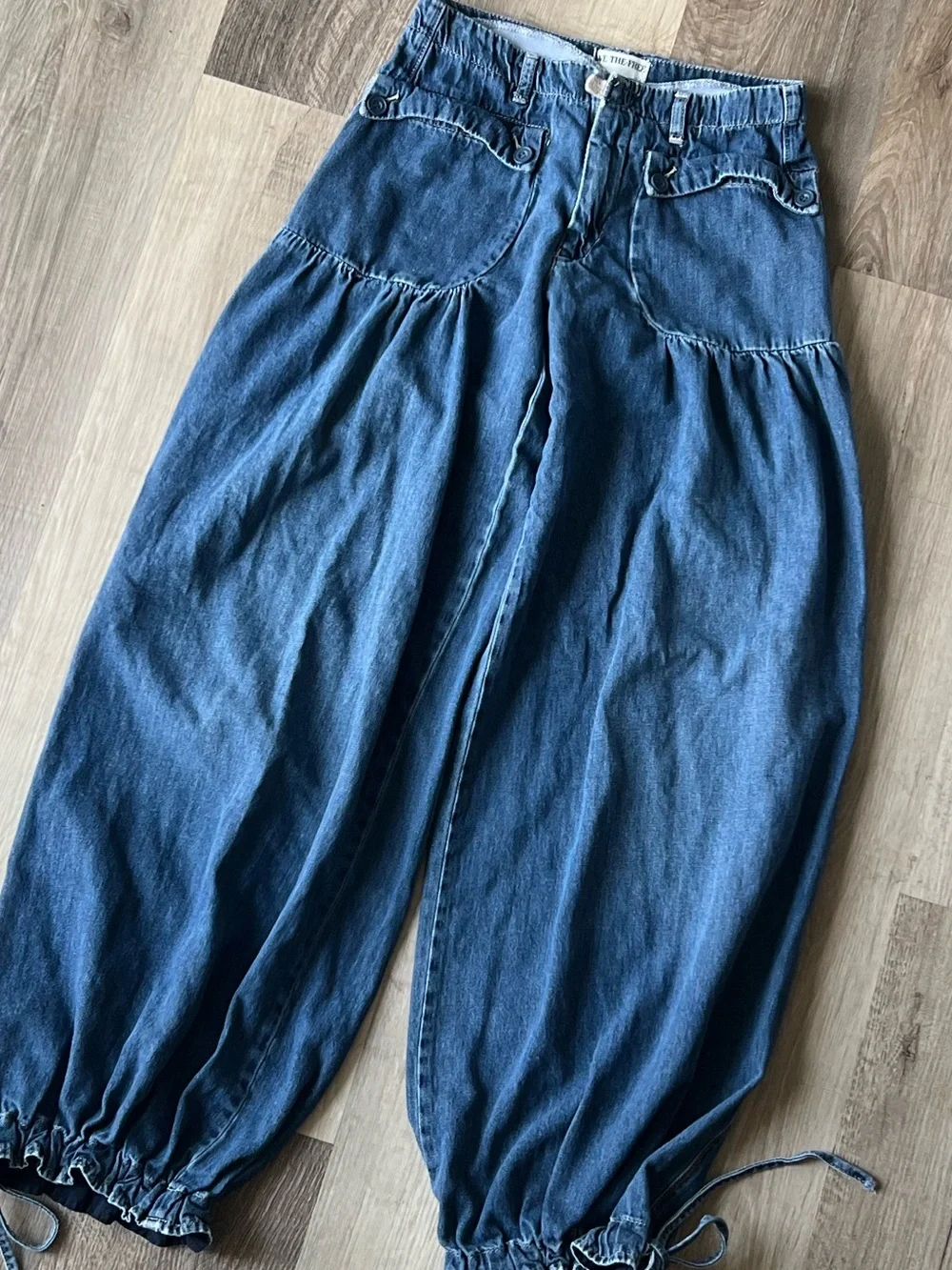 We The Free Free People Lotus Jeans Dark Blue size 26 - Picture 11 of 13